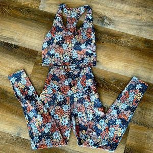 Aerie Offline Hi Rise 7/8 Leggings and Recharge Bra